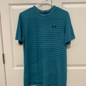 Under Armour Medium Teal Fitted Athletic Shirt